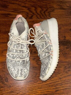 Adidas ULTIMAMOTION Cloudfoam Women's Sneaker Grey Speckled + Pink Running Shoes